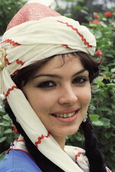 СОЛИСТКА АНСАМБЛЬ