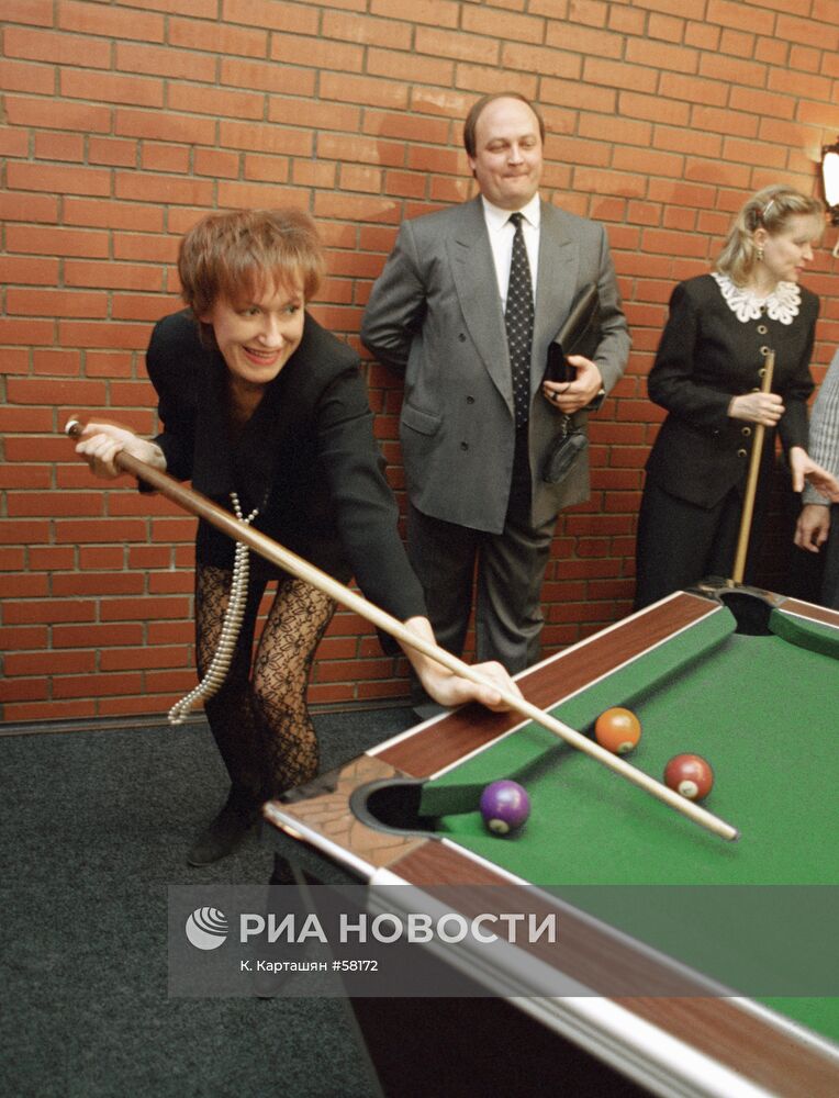 Елена Серова