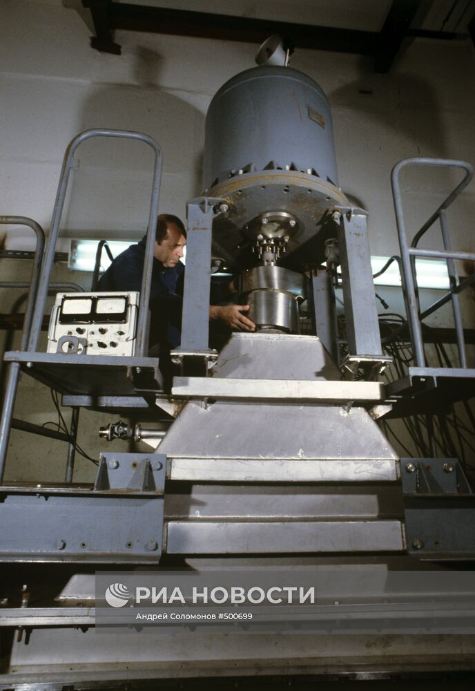 Промышленный ускоритель