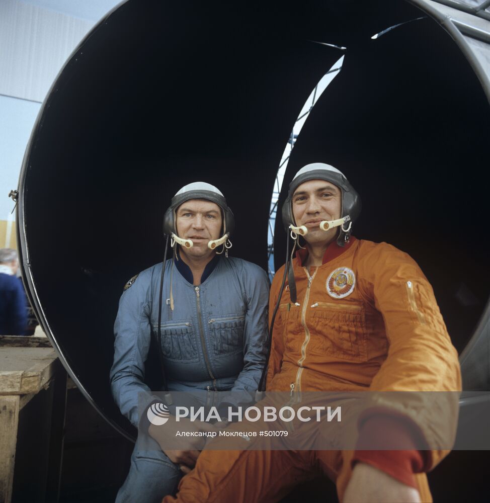 Валерий Рюмин и Леонид Попов