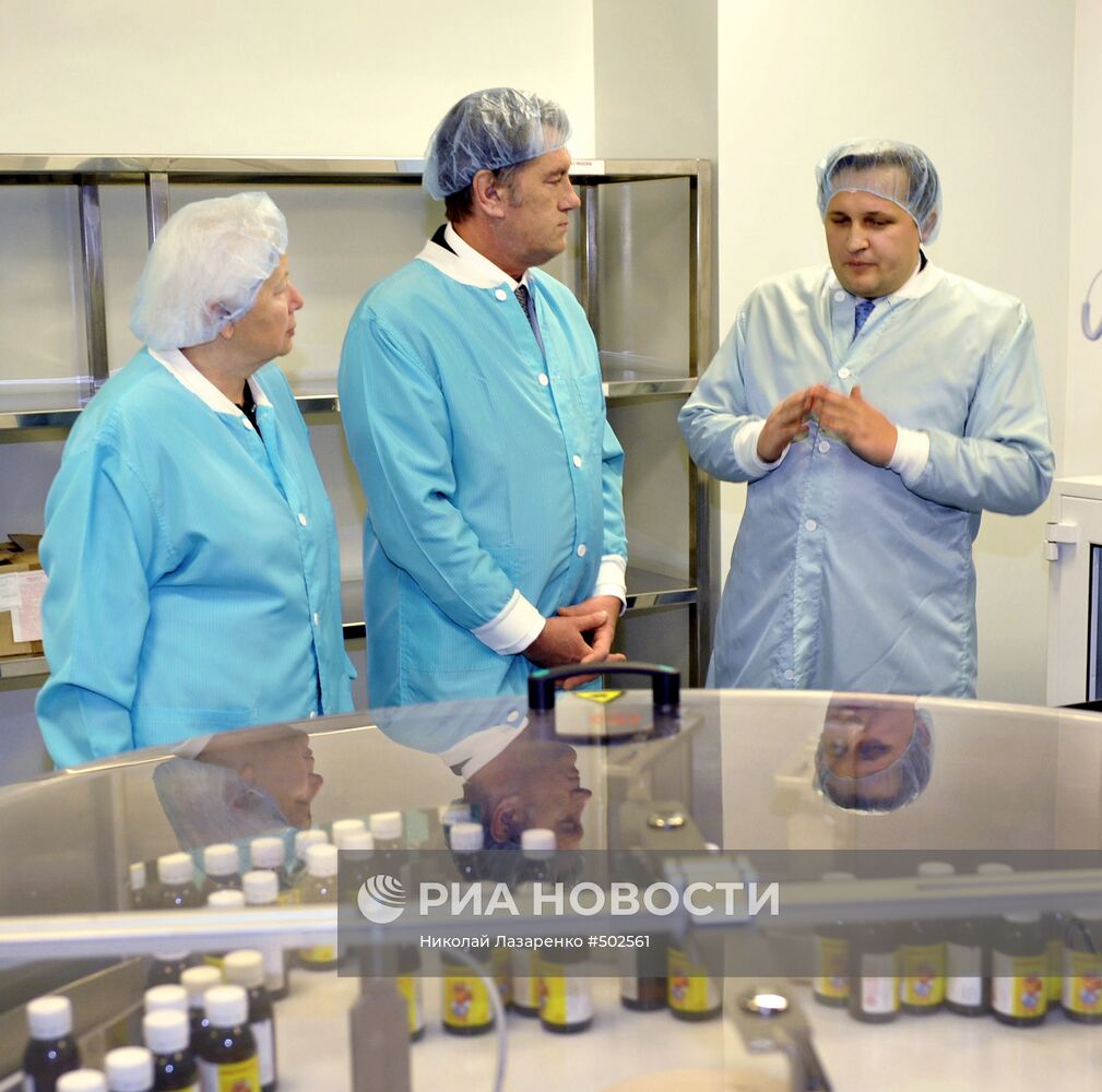 В.Ющенко посетил Борщаговский химико-фармацевтический завод