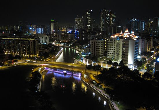 Ночные огни Сингапура