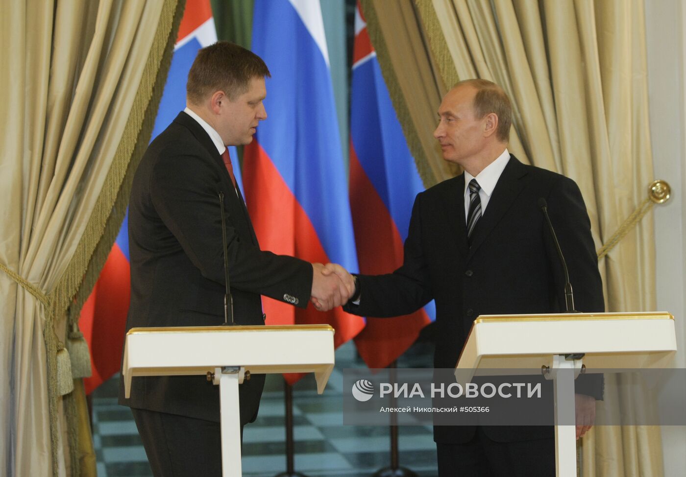 Владимир Путин и Роберт Фицо