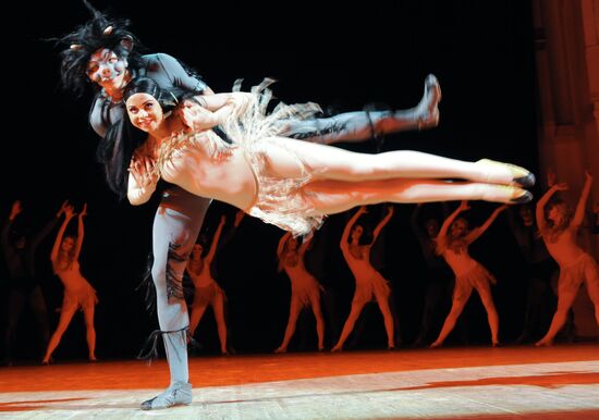 Балет "Ночь на лысой горе" в исполнении ансамбля Игоря Моисеева
