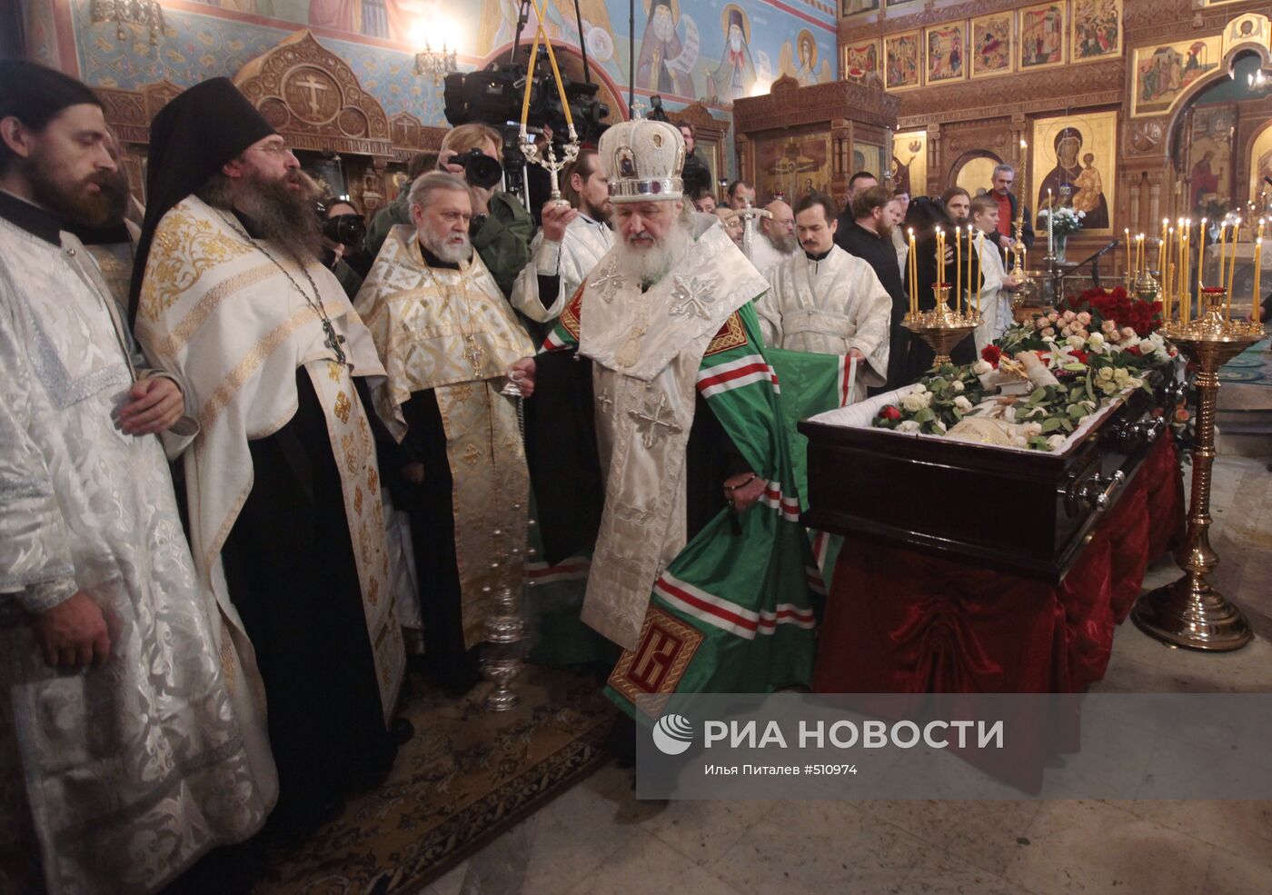 Отпевание иерея Даниила в храме святых апостолов Петра и Павла