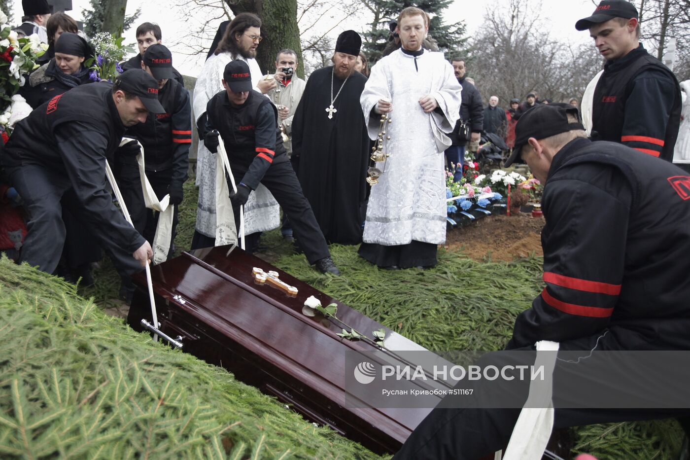 Похороны священника Даниила Сысоева на Кунцевском кладбище | РИА Новости  Медиабанк