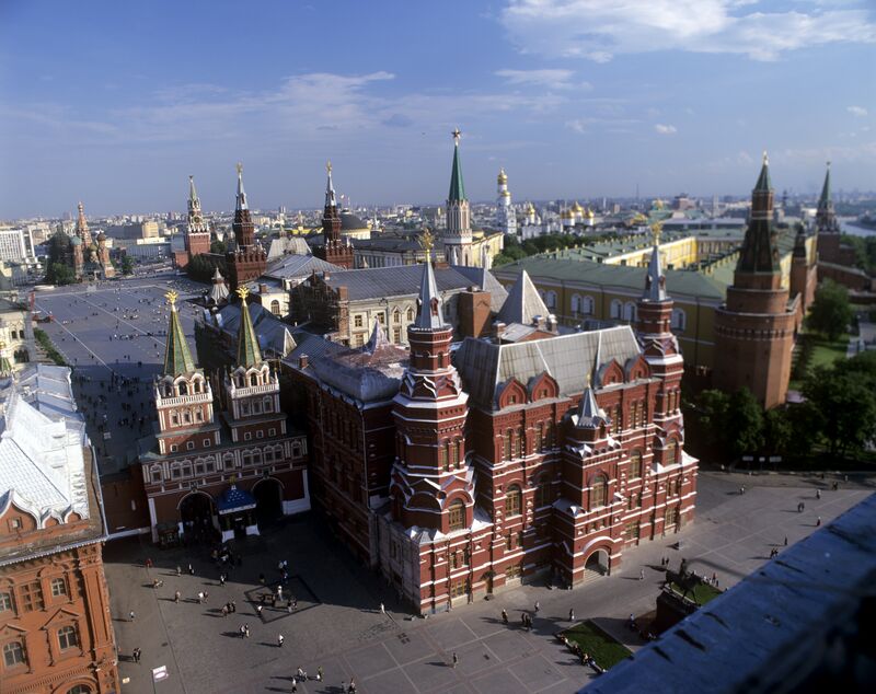 27 мая - Открылся Исторический музей в Москве