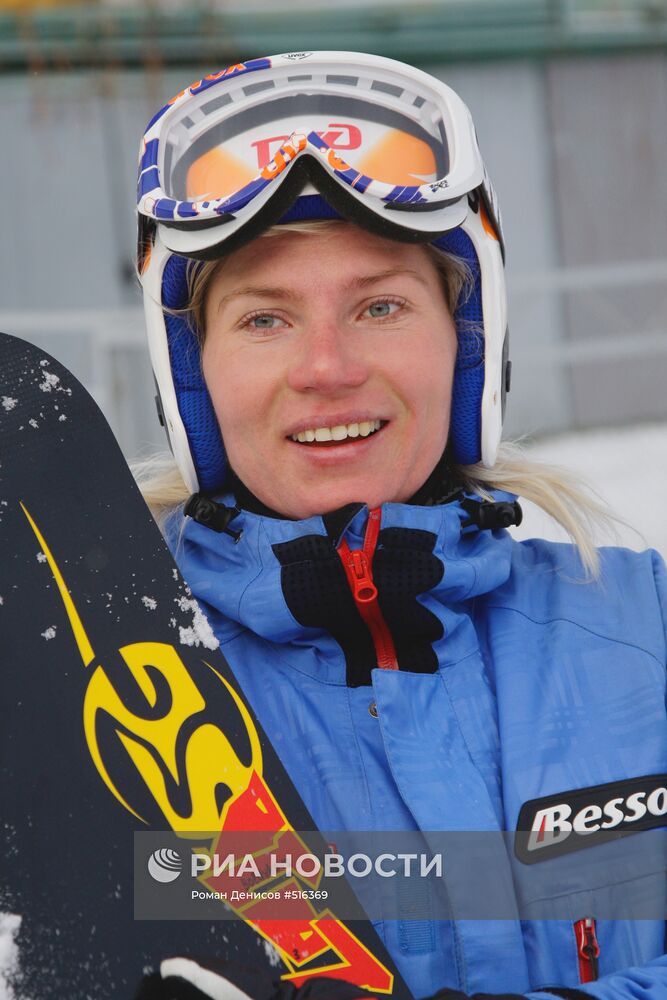 Кандидат в олимпийскую сборную России по сноуборду С.Болдыкова