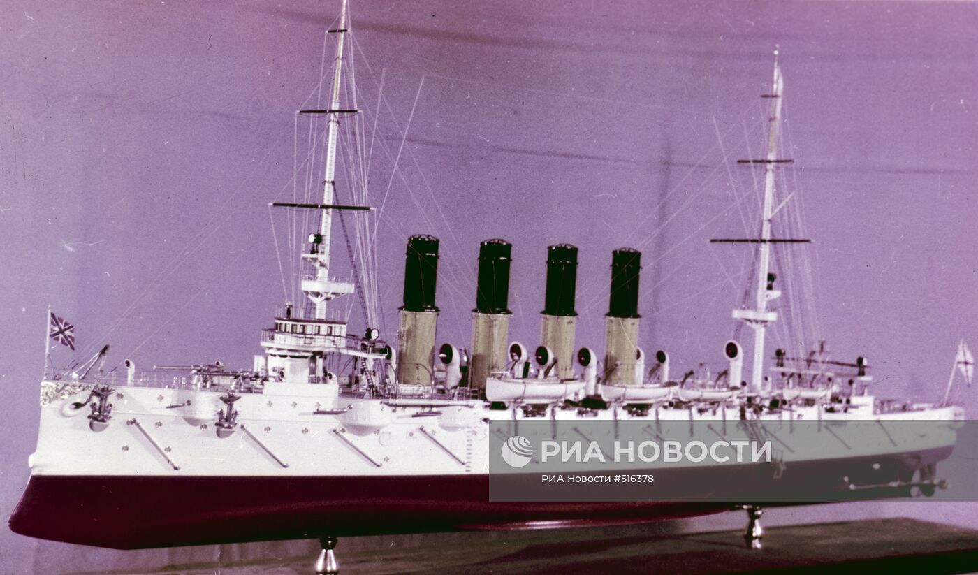 Модель крейсера I ранга "Варяг"