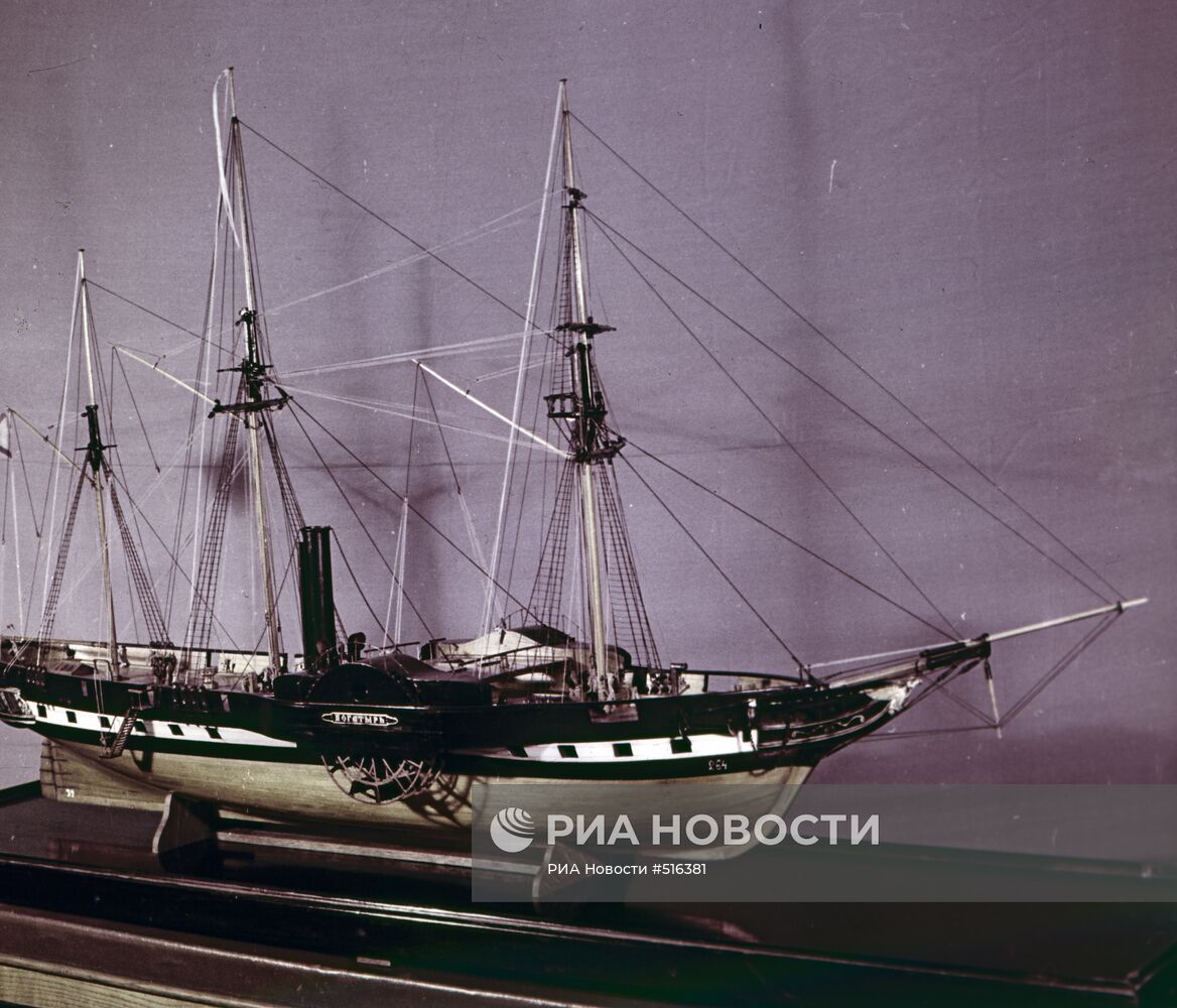 Модель 28-пушечного пароходофрегата "Богатырь"