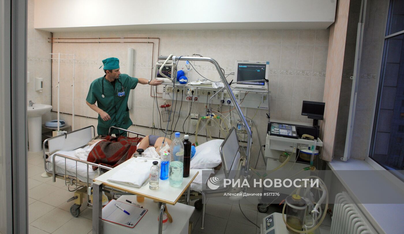 Пострадавшие в катастрофе "Невского экспресса" в больнице РЖД