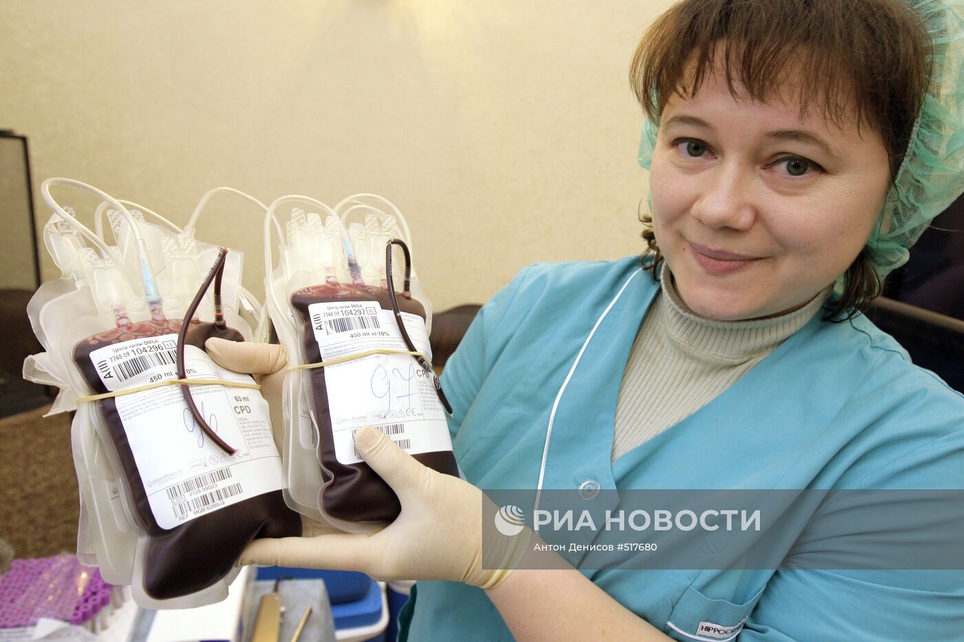 Актеры РАМТ сдали кровь для Центра крови ФМБА России
