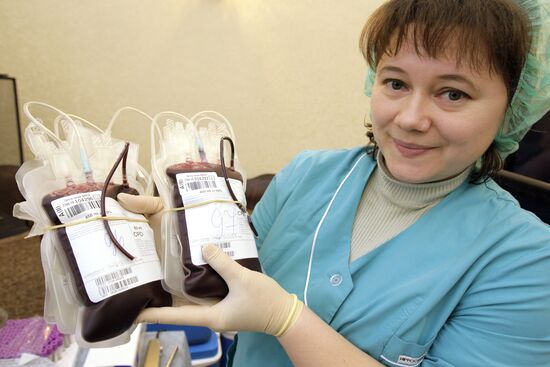 Актеры РАМТ сдали кровь для Центра крови ФМБА России