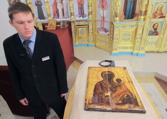 Помещение Торопецкой иконы в храм Александра Невского