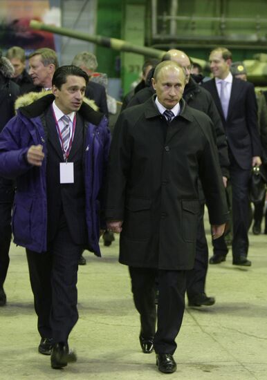 В. Путин посетил цеха ОАО "НПК "Уралвагонзавод"
