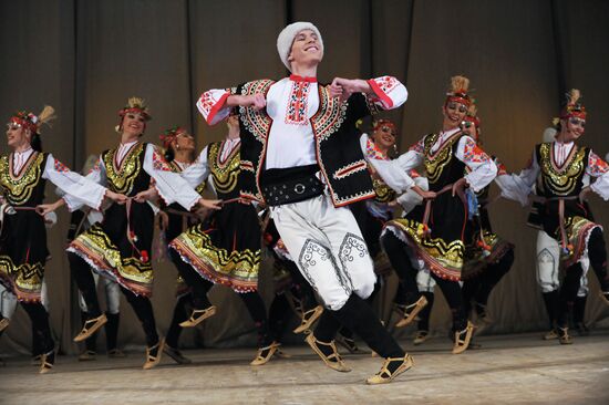 Болгарский танец