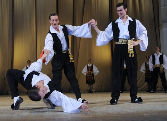 Сюита греческих танцев "Сиртаки"
