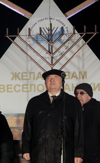 Юрий Лужков