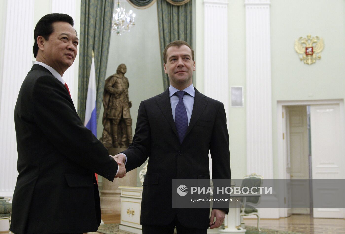 Д.Медведев принял в Кремле Н.Т.Зунга