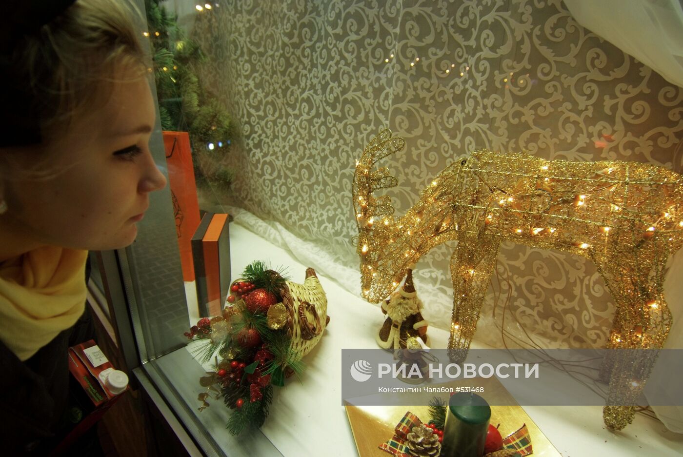 Продажа елочных игрушек в Великом Новгороде