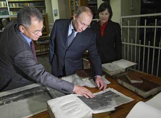 Рабочая поездка премьер-министра РФ В.Путина в Санкт-Петербург