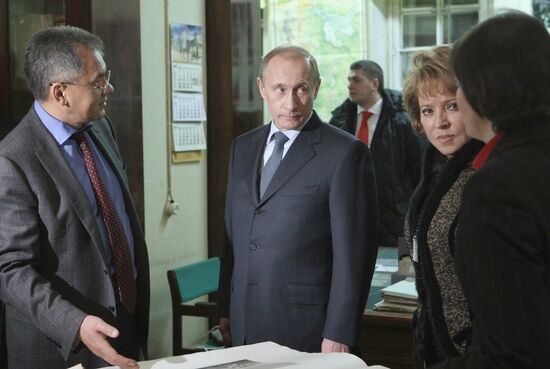 Рабочая поездка премьер-министра РФ В.Путина в Санкт-Петербург
