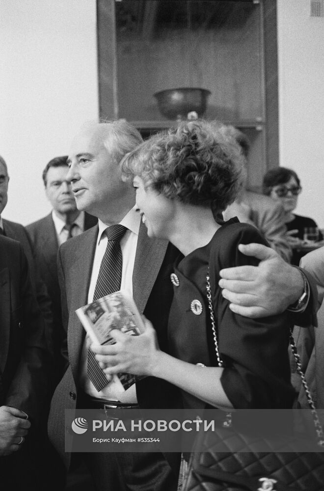 Генеральный секретарь ЦК КПСС Михаил Горбачев с дочерью Ириной