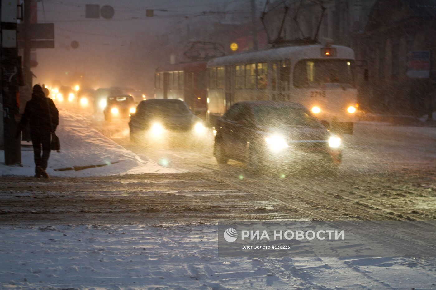 Сильный снегопад в Нижнем Новгороде
