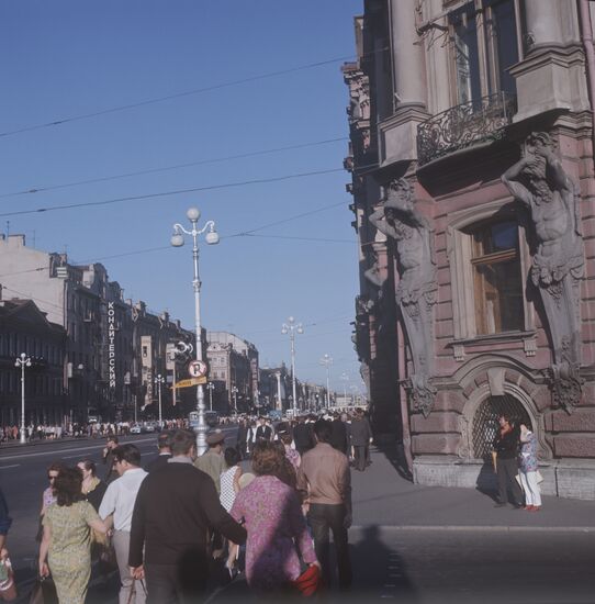 На Литейном мосту
