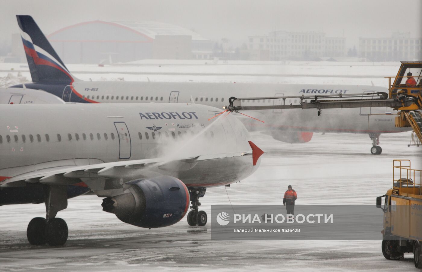 Аэробус А-321 авиакомпании "Аэрофлот" в аэропорту "Шереметьево"