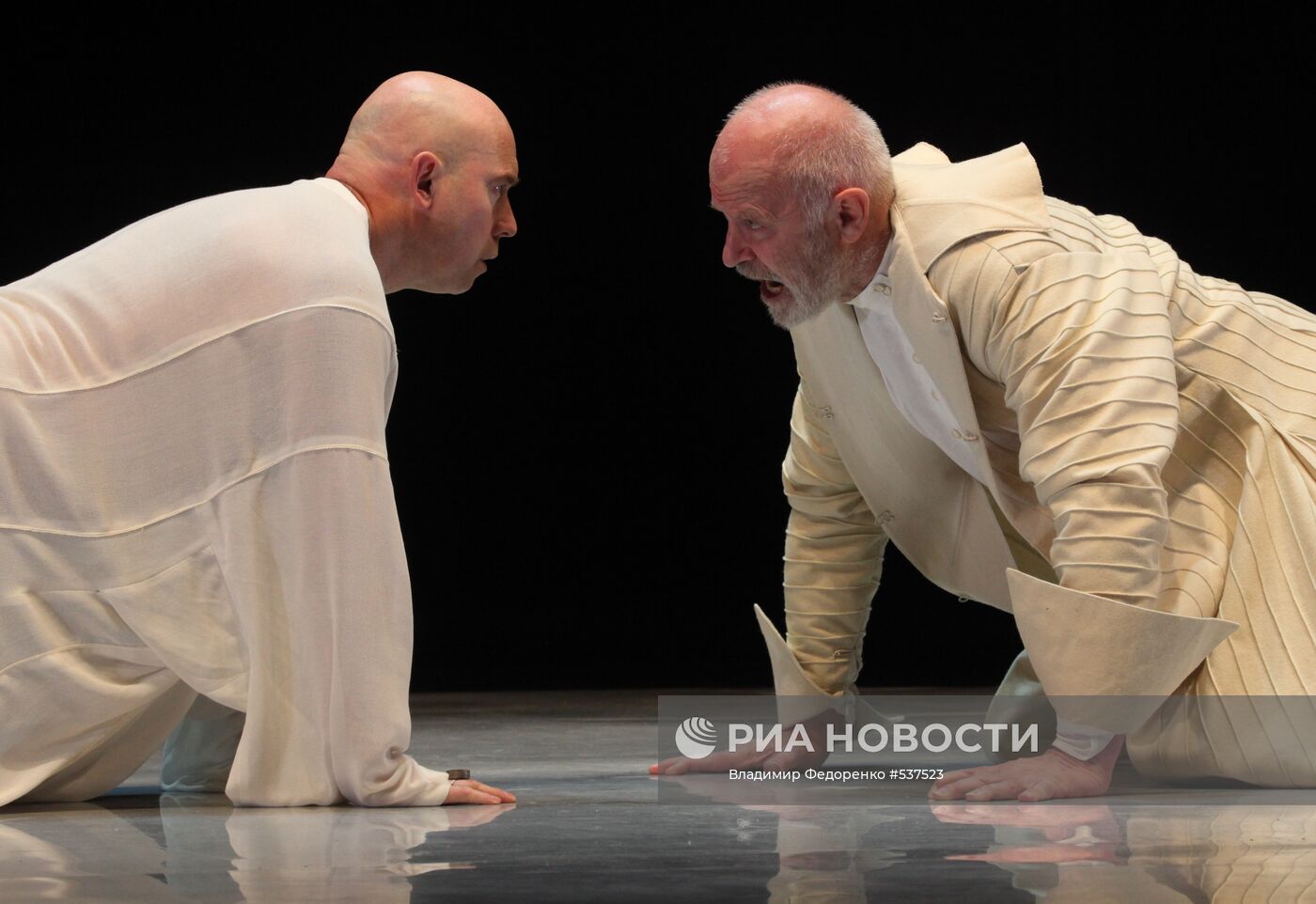 Виктор Сухоруков (Царь Федор), Вячеслав Бутенко (Иван Шуйский)