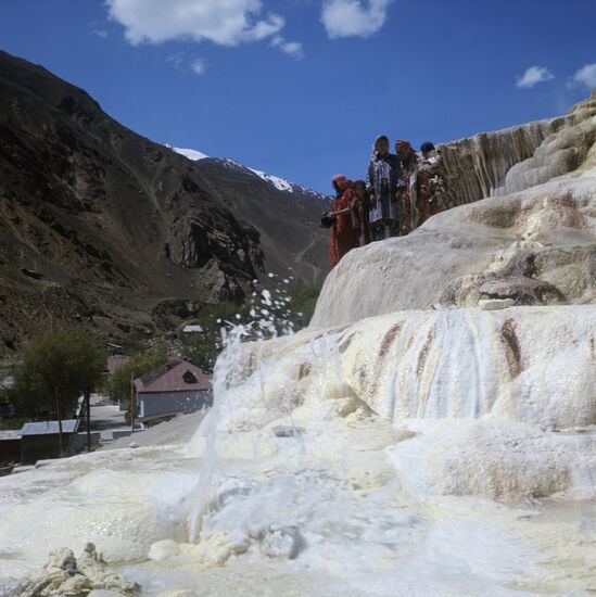 Высокогорный курорт "Гарм-Чашма"