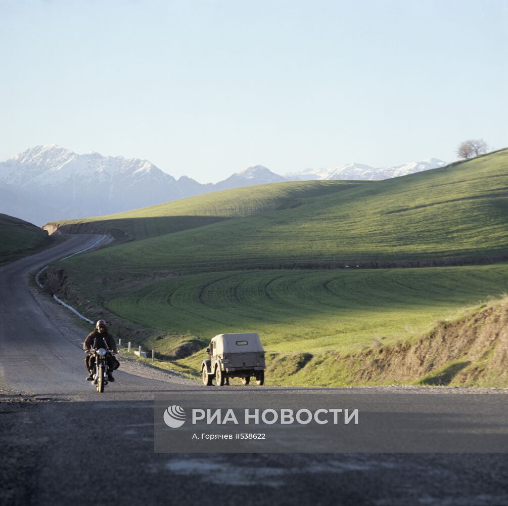 Участок дороги Душанбе-Гарм