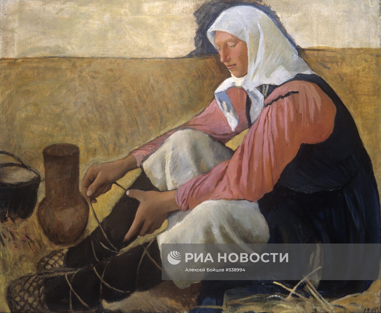 Репродукция картины "Обувающаяся крестьянка"