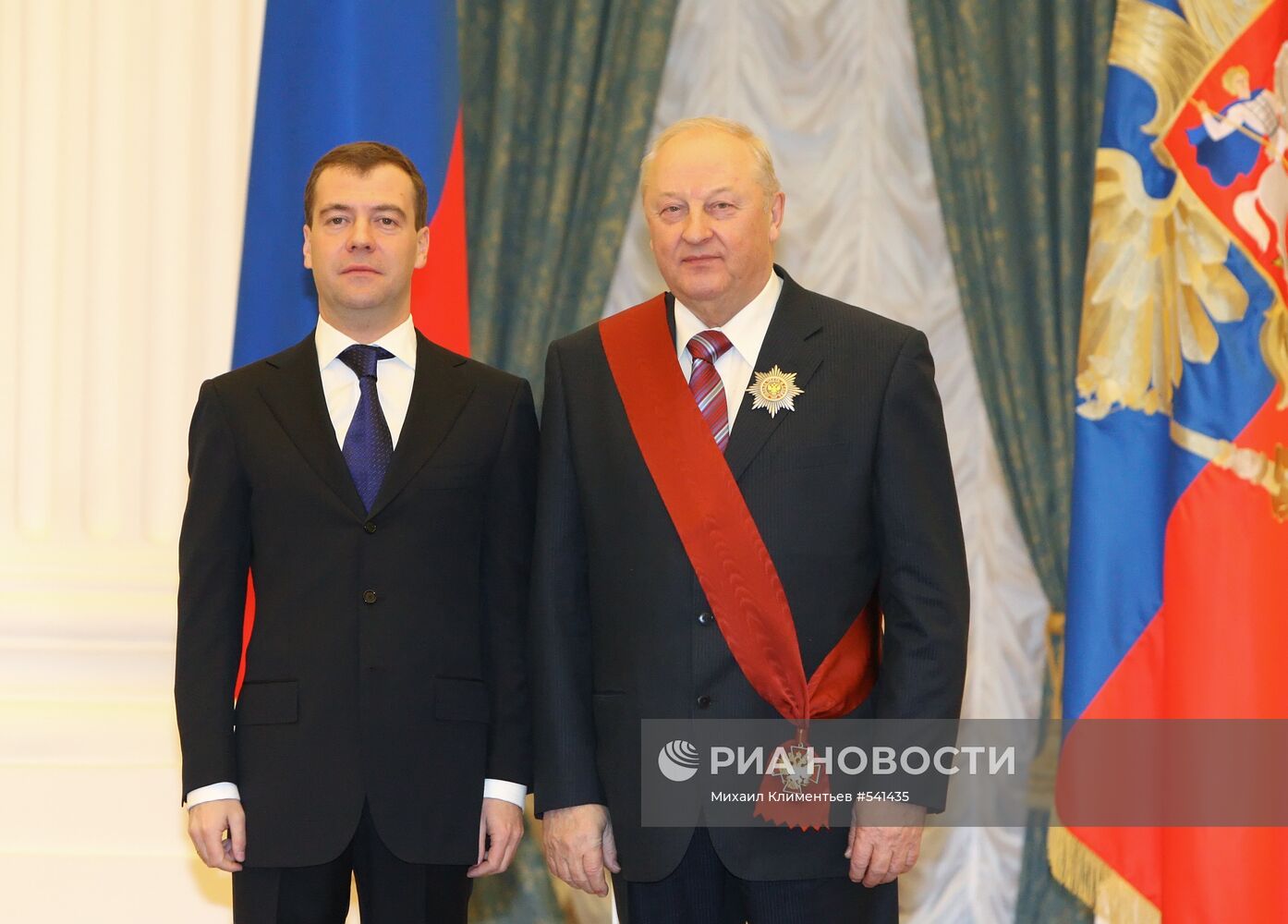 Д.Медведев вручил в Кремле государственные награды
