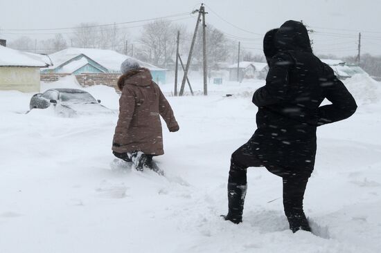 Снегопад в Сахалинской области