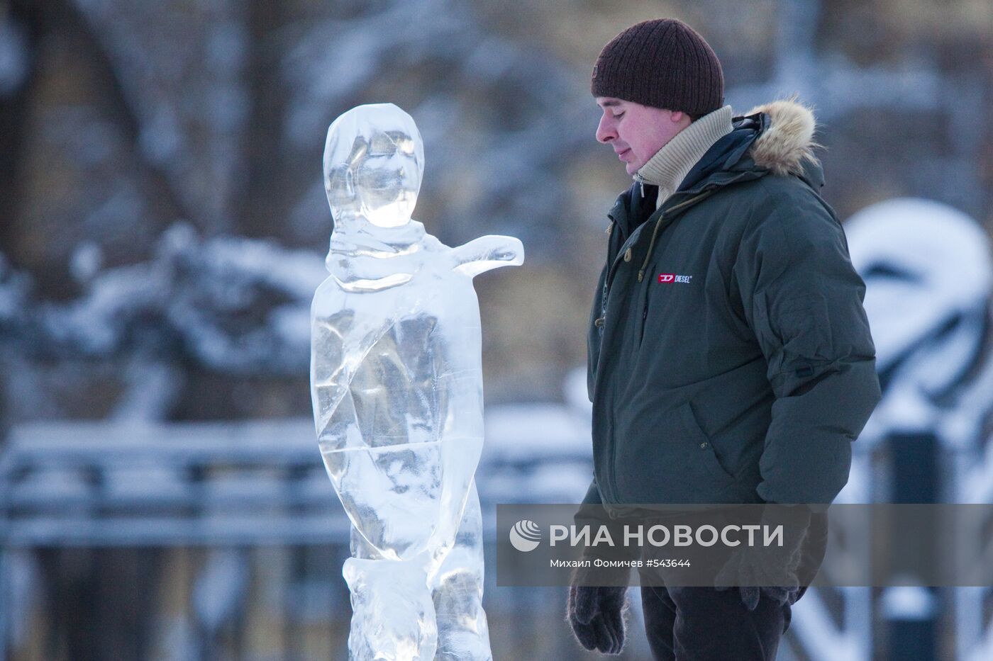 Выставка-фестиваль ледяных скульптур "Вьюговей 2010" в Москве
