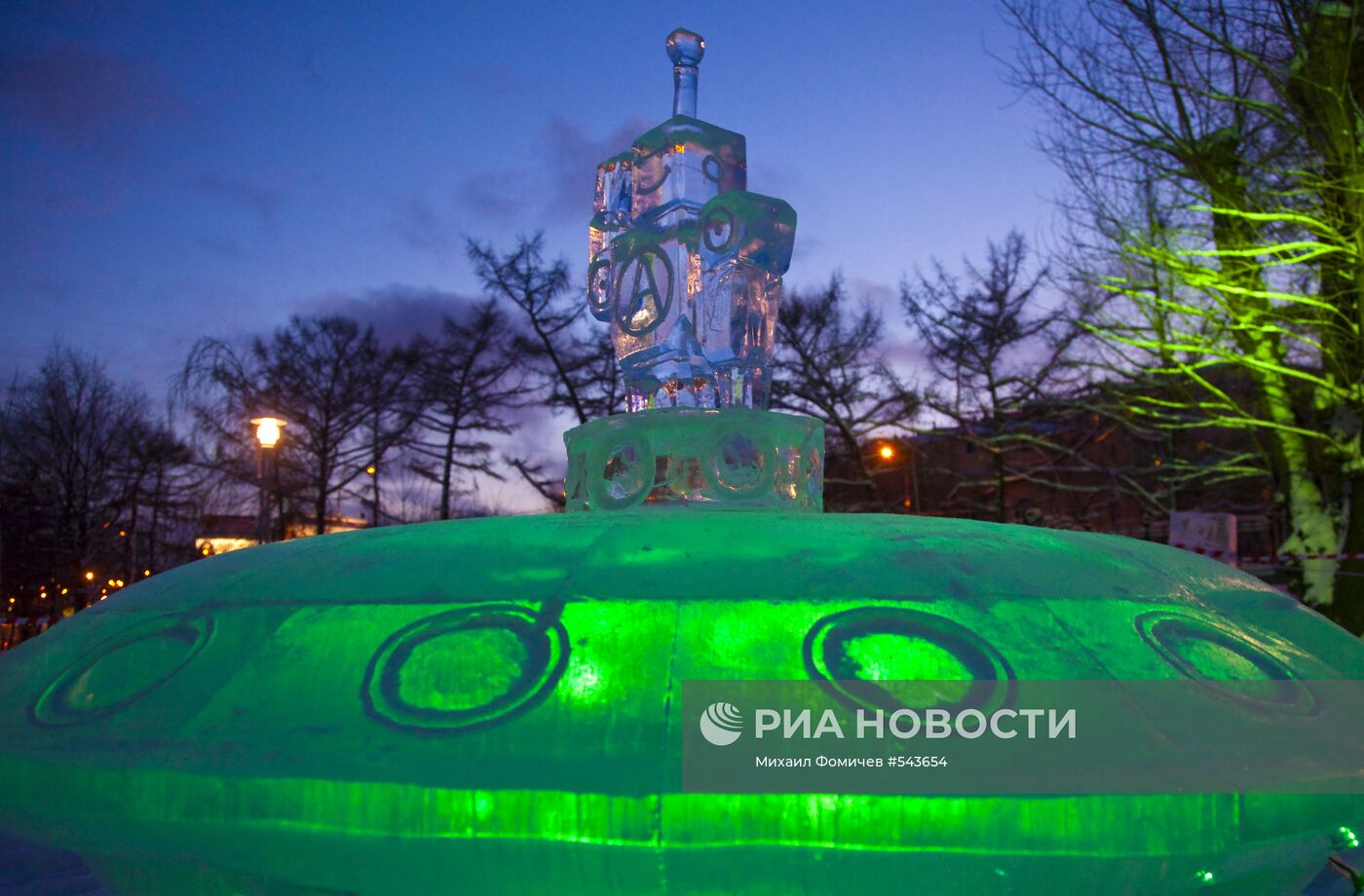 Выставка-фестиваль ледяных скульптур "Вьюговей 2010" в Москве