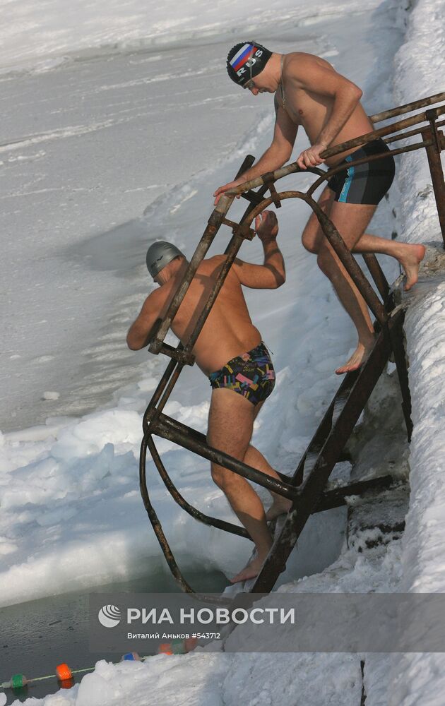 IV открытый чемпионат Владивостока по плаванию в холодной воде