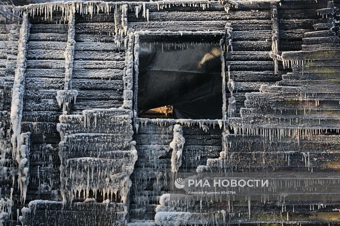 Памятник истории в Царицыно уничтожен пожаром