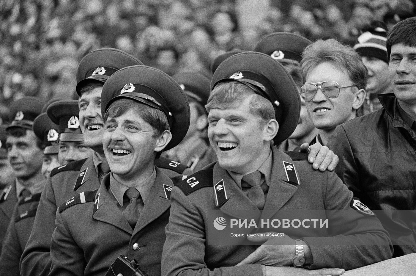 Советские солдаты