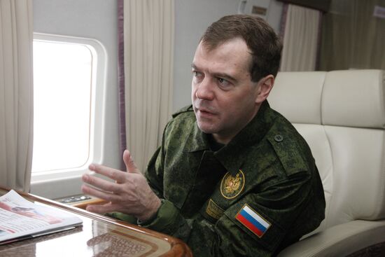 Дмитрий Медведев посетил полигон "Выстрел" в Подмосковье