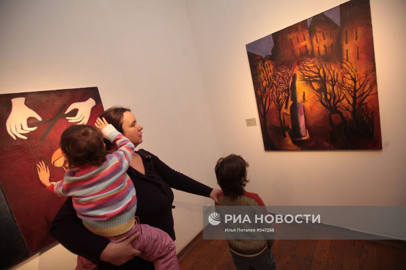 Выставка работ художника Александра Айзенштата "Спектр жизни"