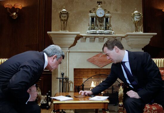 Встреча президентов России Дмитрия Медведева и Армении Сержа Саргсяна