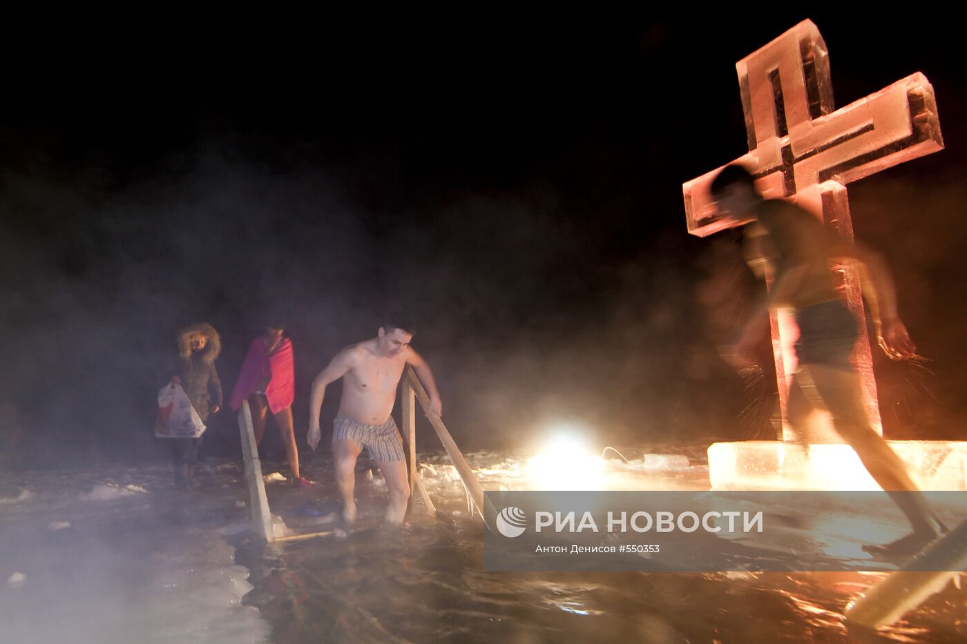 Крещенские купания в Москве