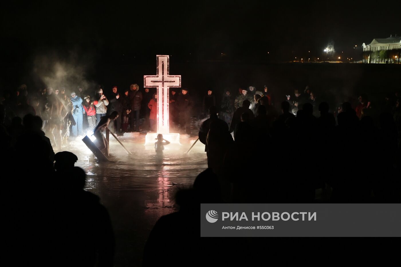 Крещенские купания в Москве