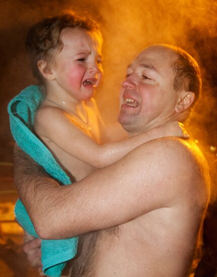 Крещенские купания в Москве