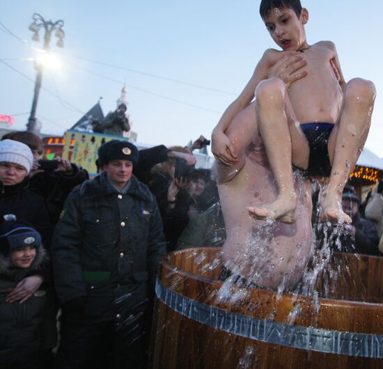 Крещенские купания в Москве