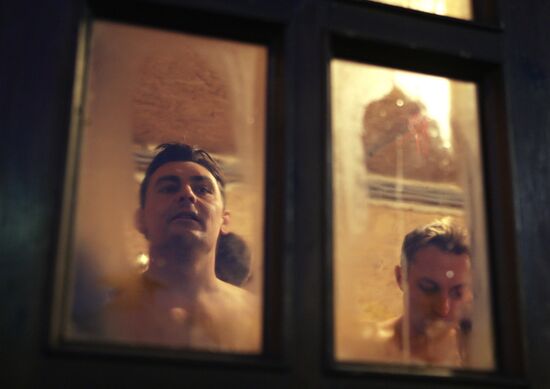 Крещенские купания в Москве