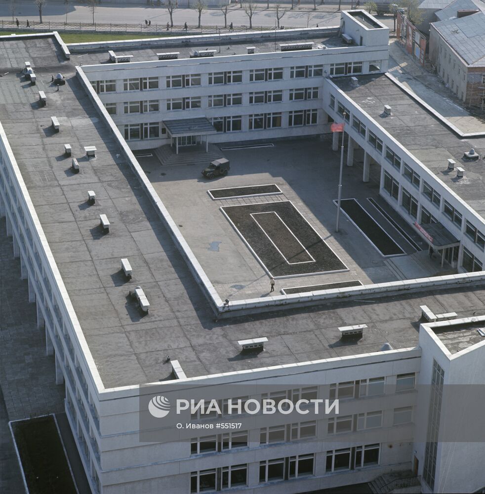 Здание средней школы №1 им. В.И. Ленина